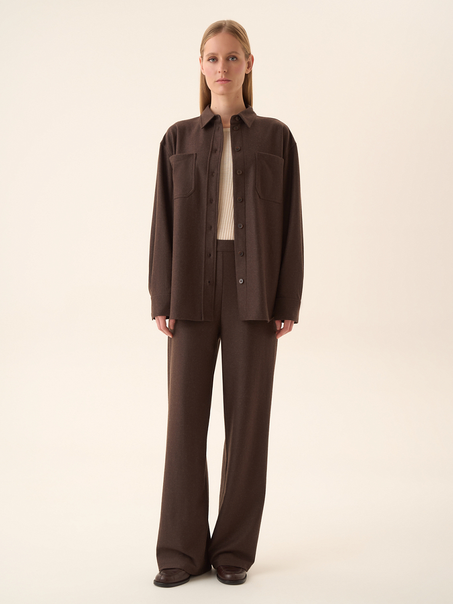 Рубашка с накладными карманами