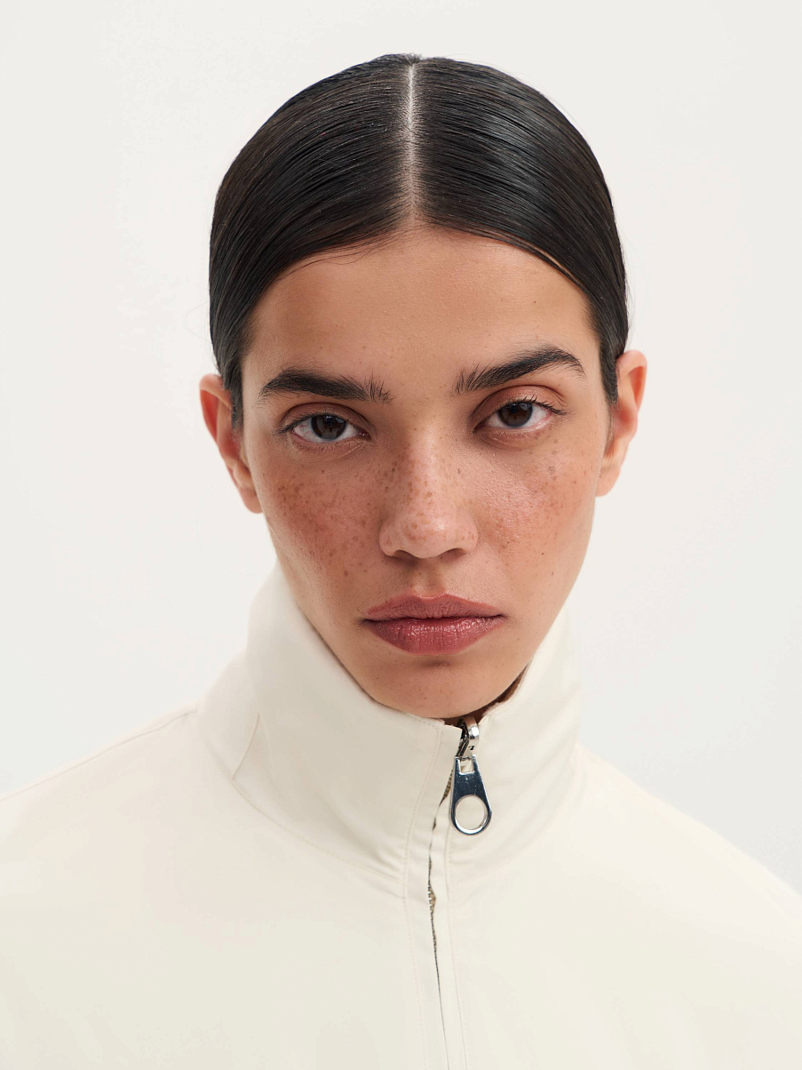 Бомбер с подкладкой из шерсти