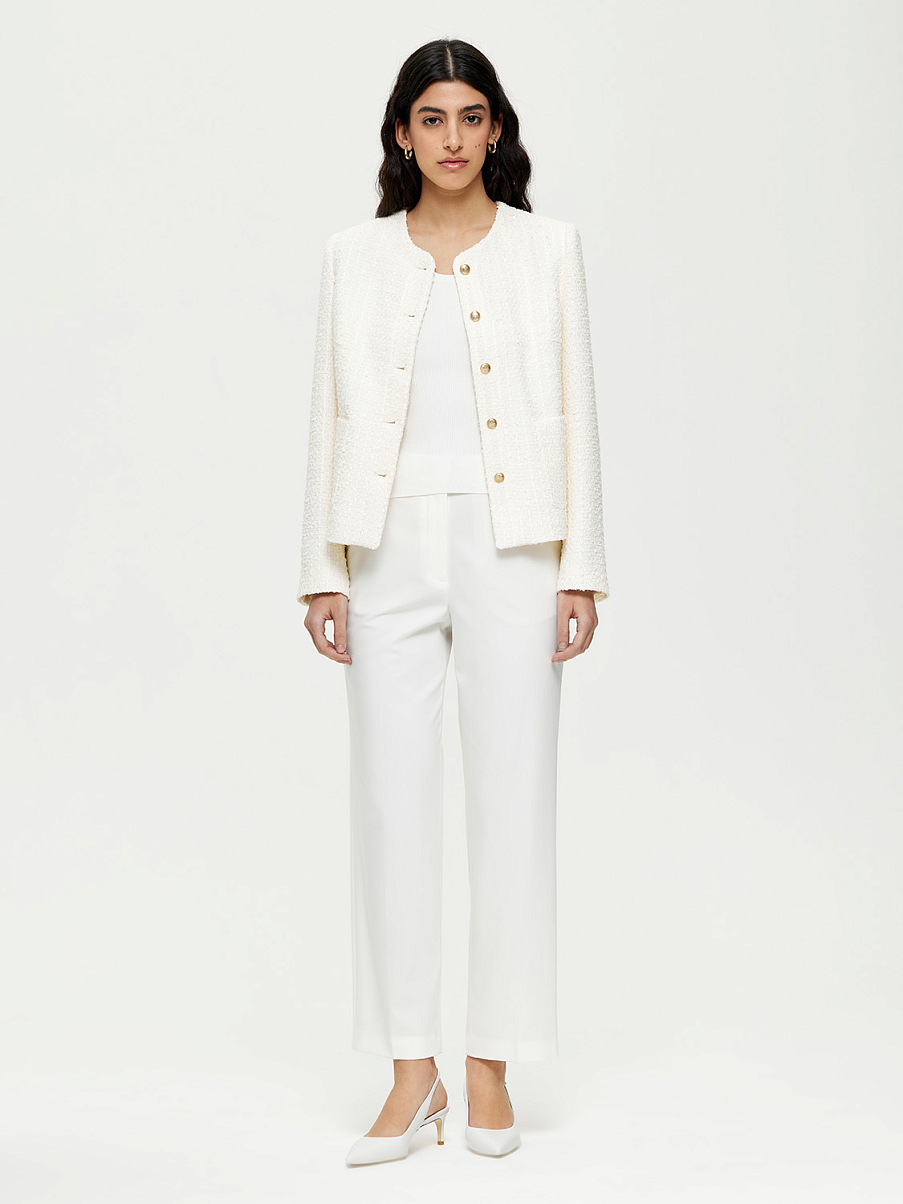 Укороченный фактурный жакет