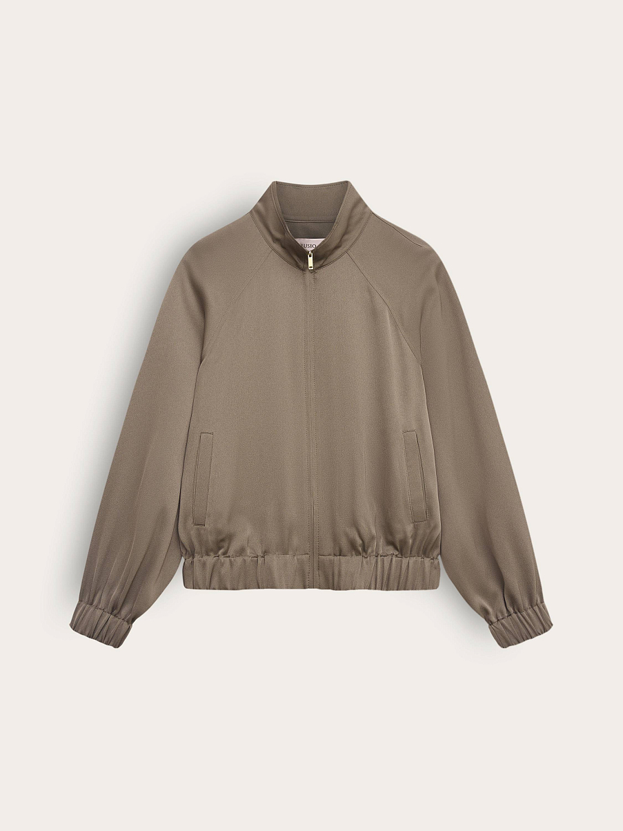 Бомбер с воротником