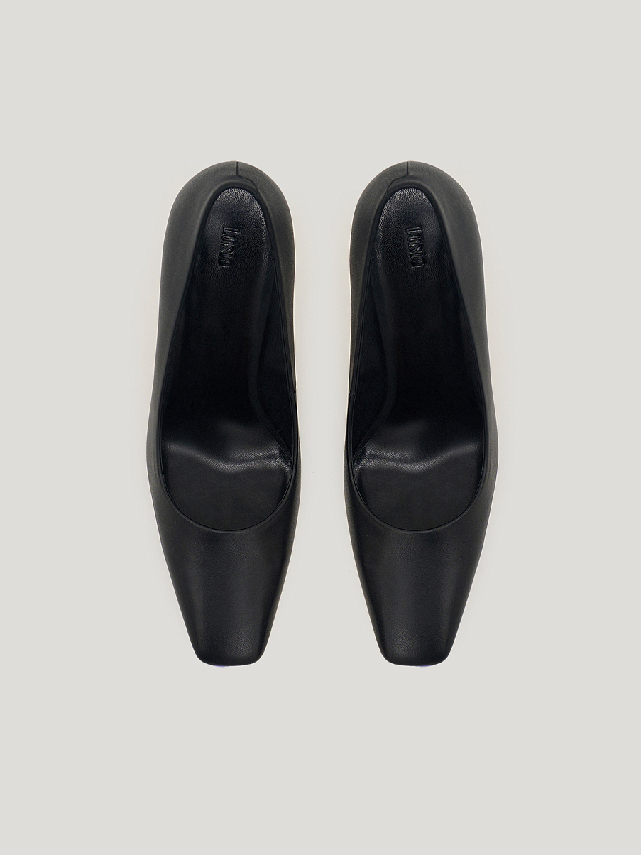 Туфли из кожи