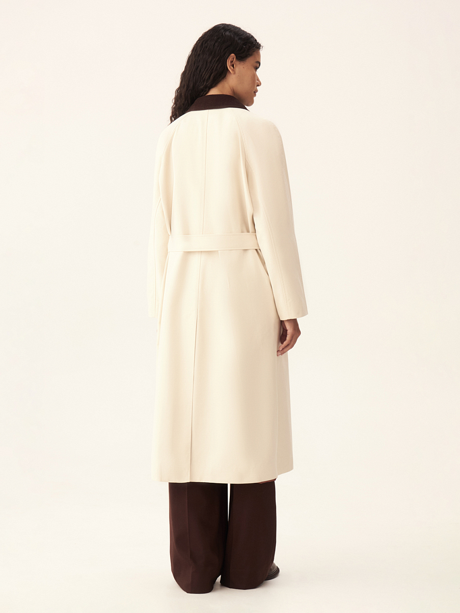 Тренч с воротником