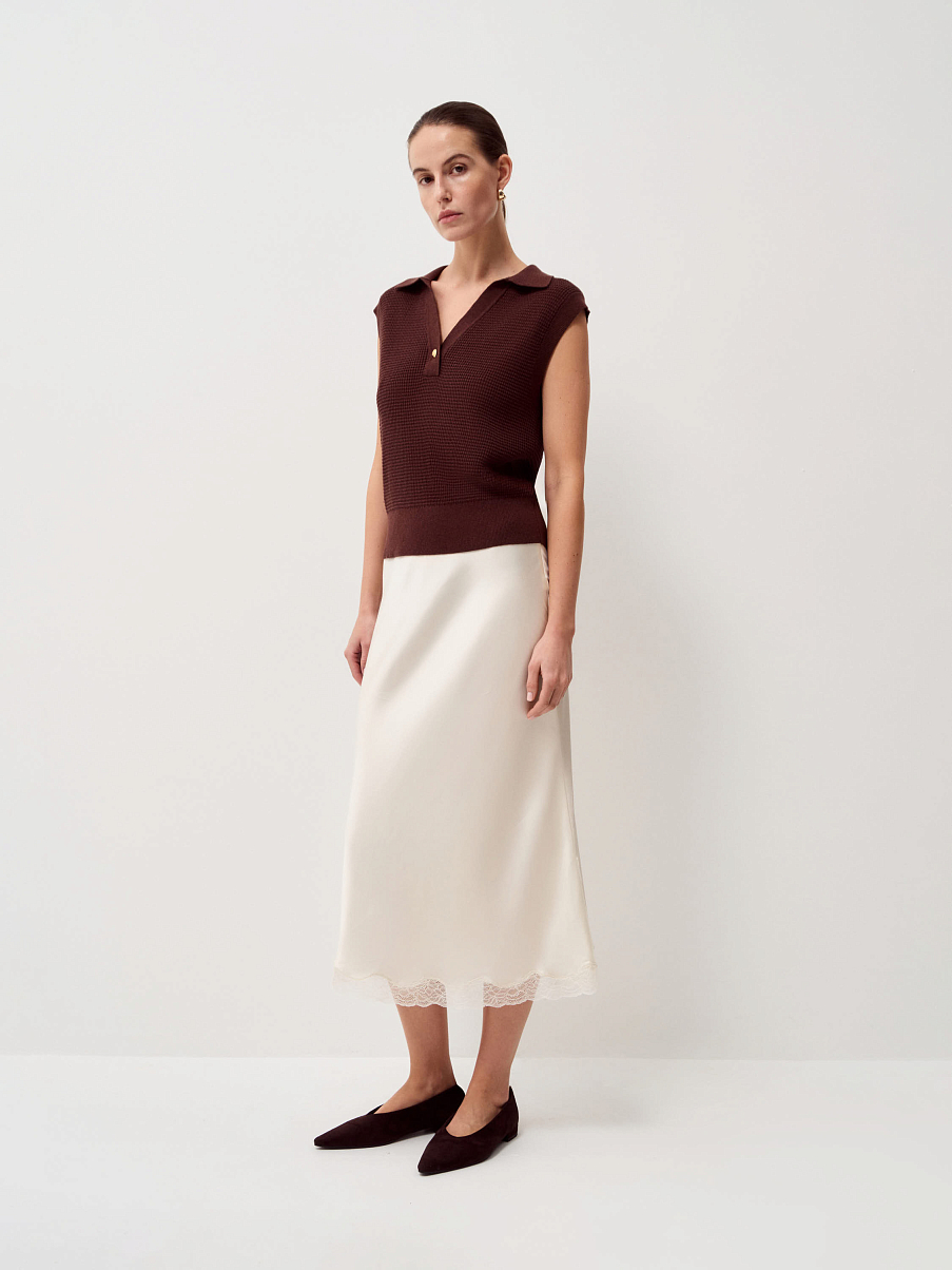 Жилетка трикотажная с воротником