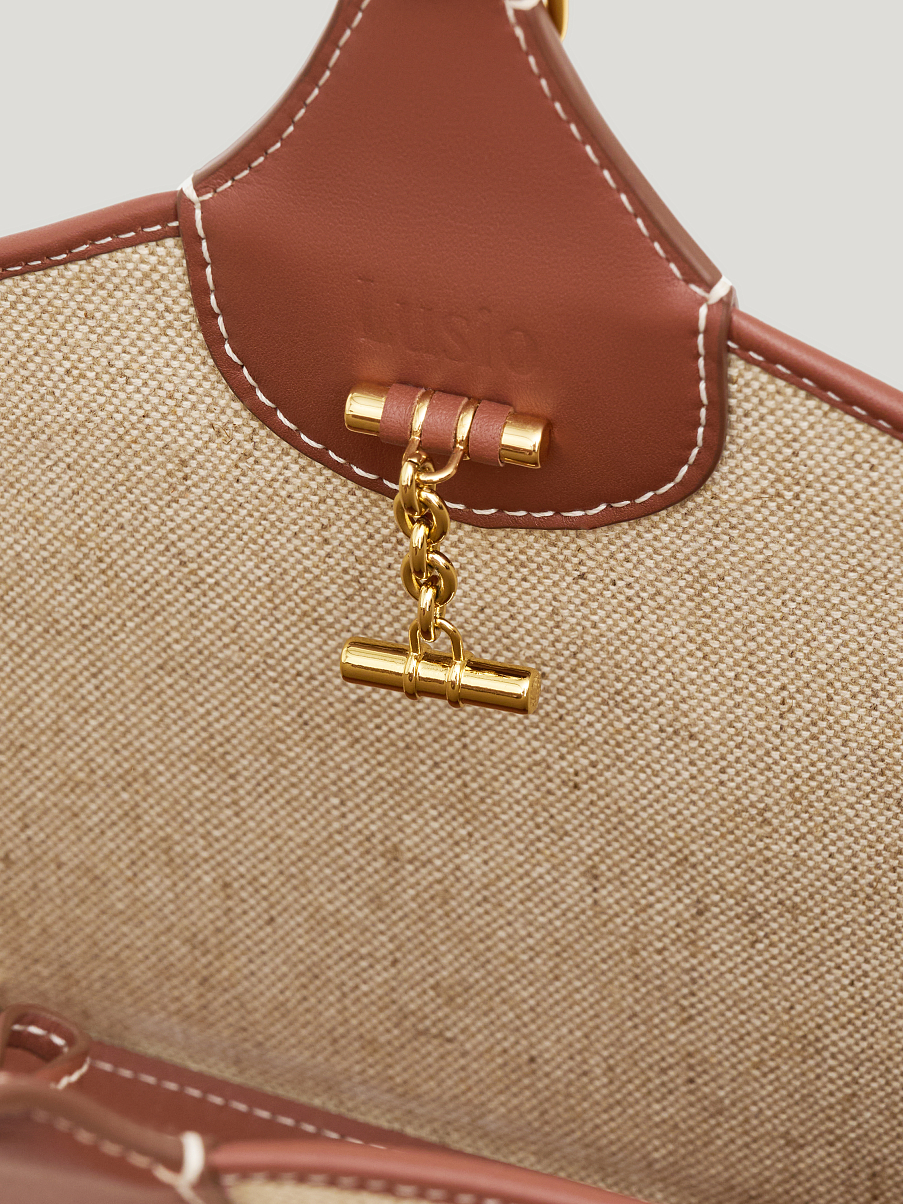 Сумка из кожи