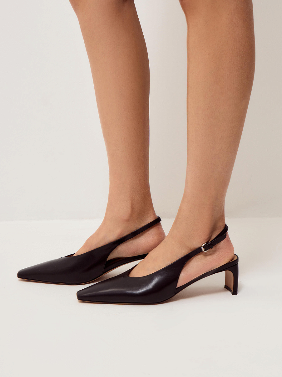 Босоножки из кожи