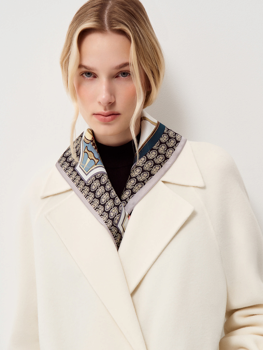 Платок из шелка