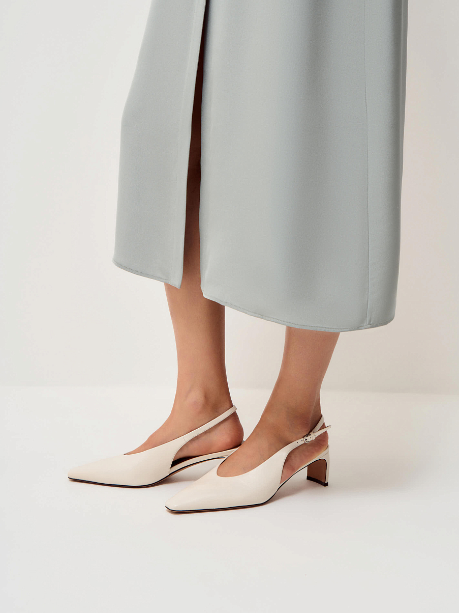 Босоножки из кожи