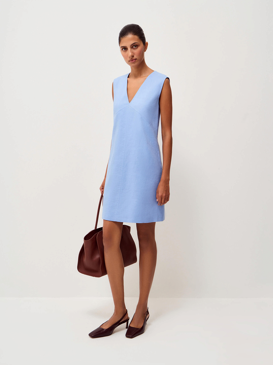 Платье из льна