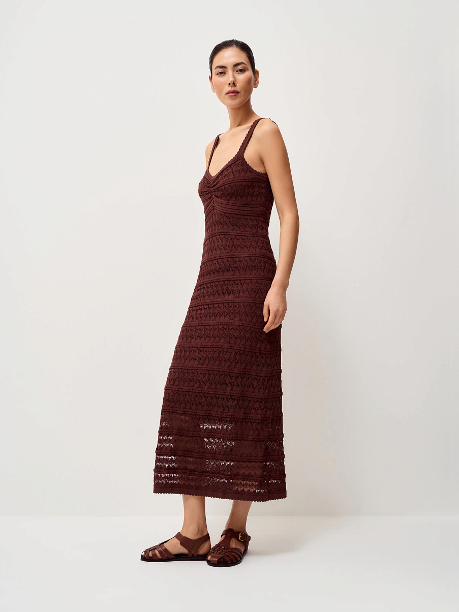 Платье миди с кружевом