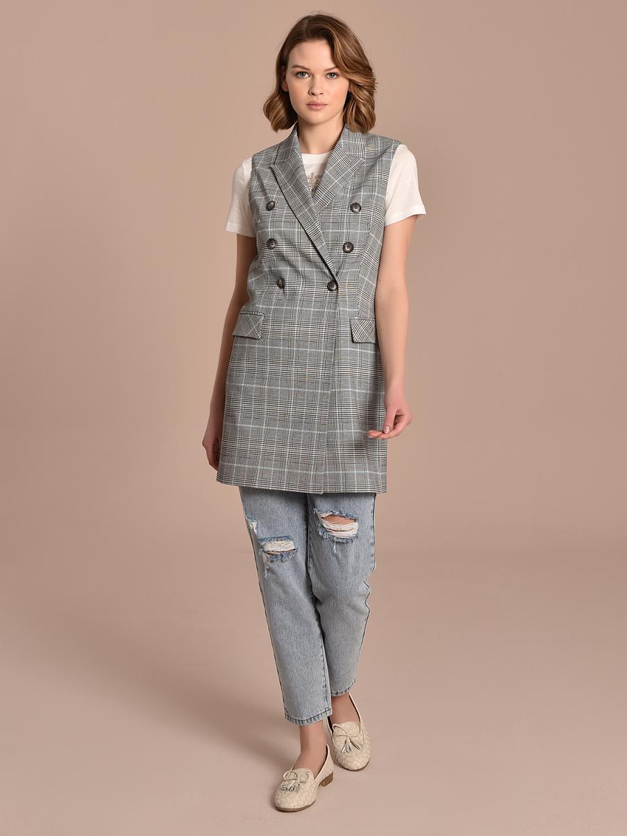 Жилетка двубортная