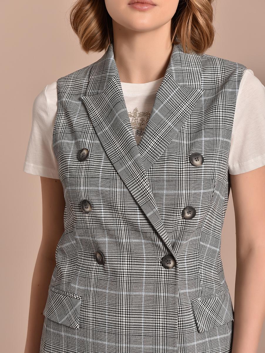 Жилетка двубортная