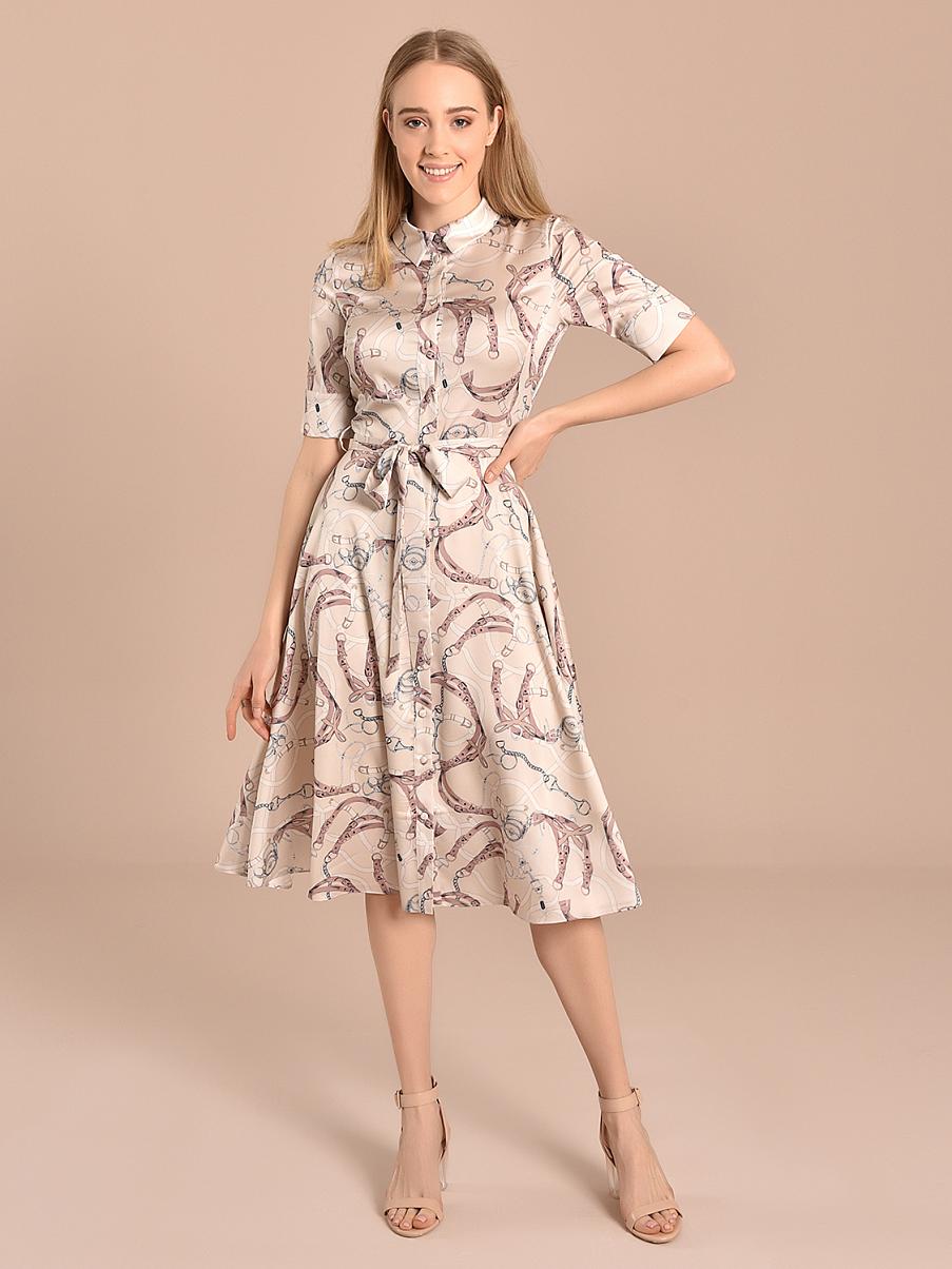 Бежевое платье-рубашка