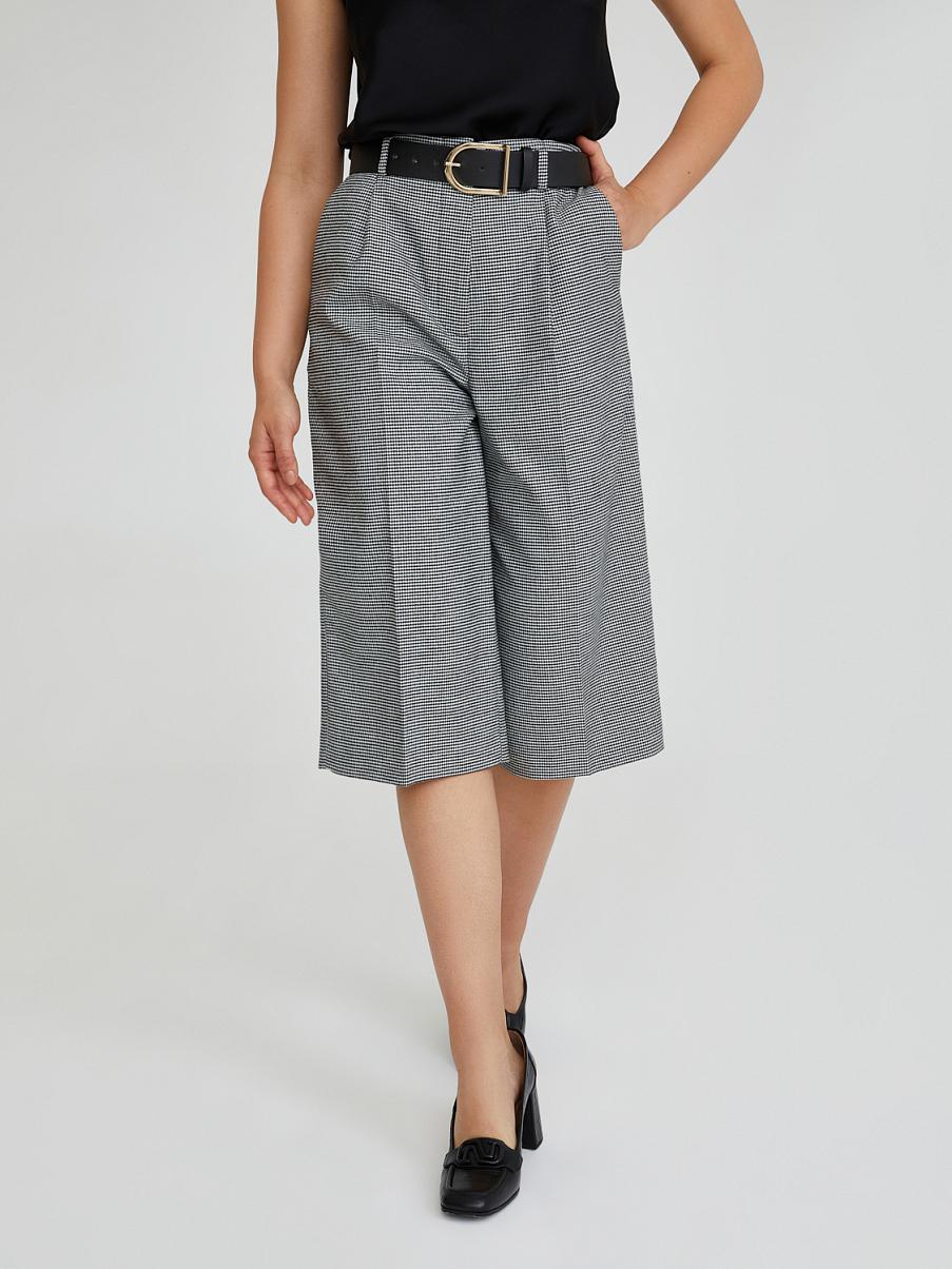 Шорты-бермуды с узором в мелкую клетку