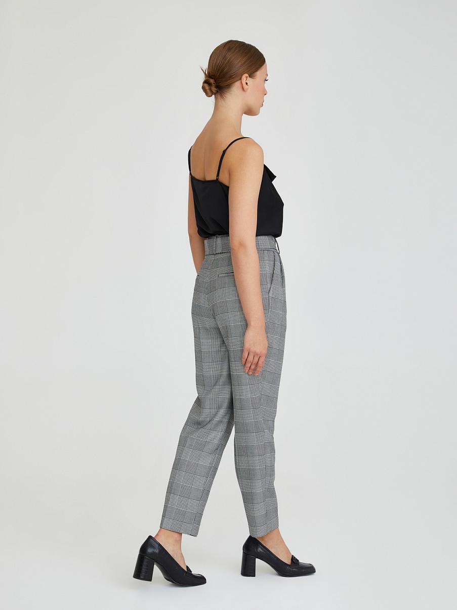Прямые брюки в клетку с поясом