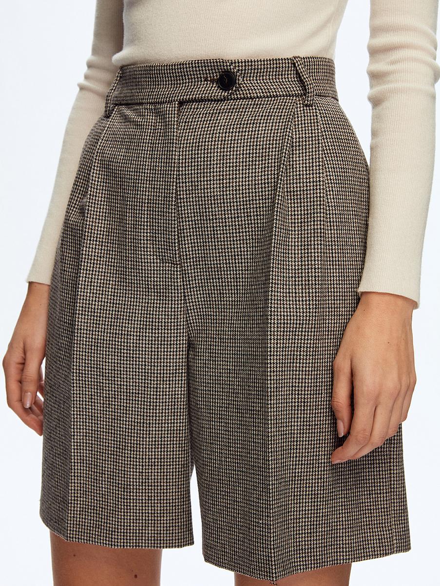 Шорты-бермуды с узором гусиная лапка