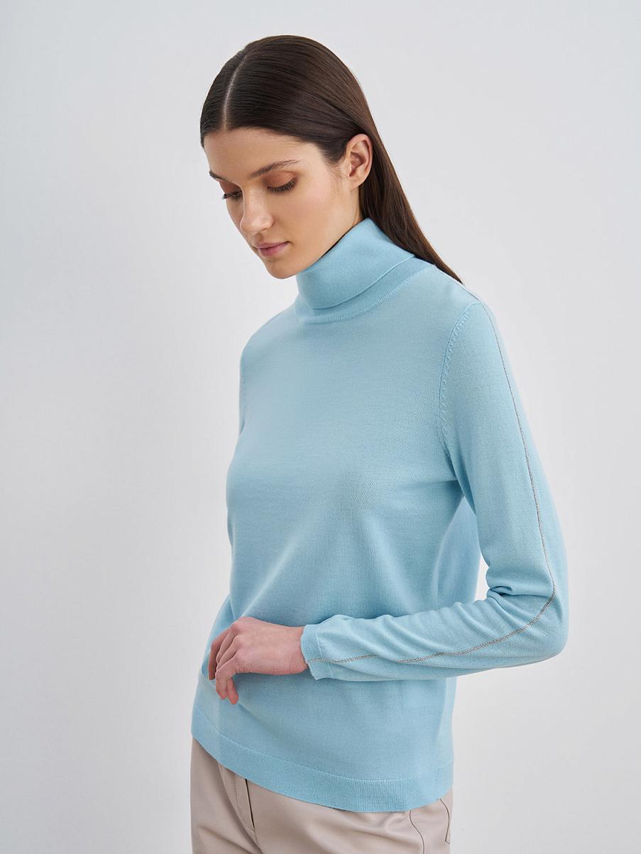 Водолазка из шерсти с декоративной цепочкой