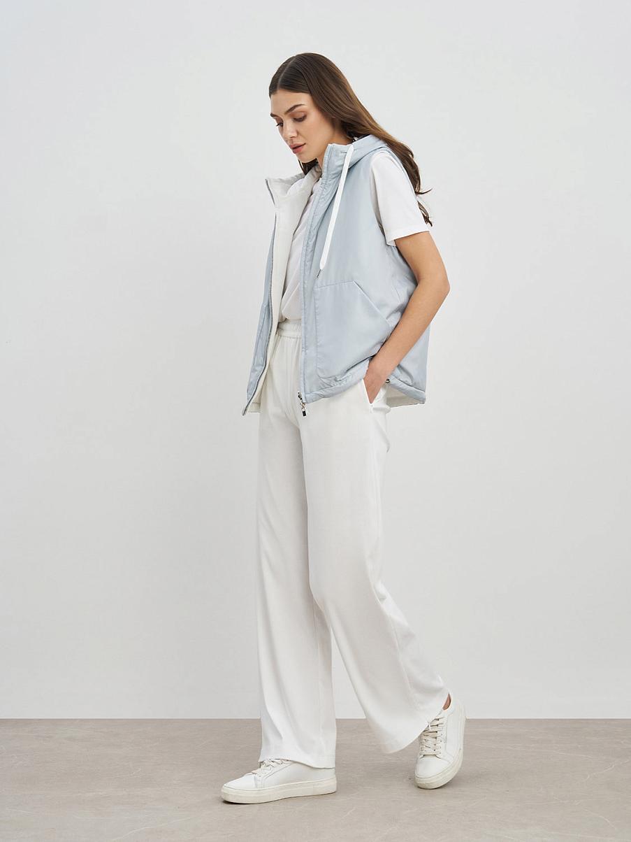 Двусторонняя жилетка с капюшоном