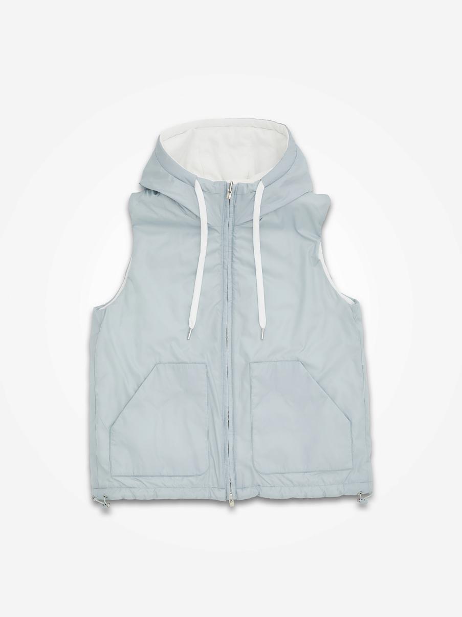 Двусторонняя жилетка с капюшоном
