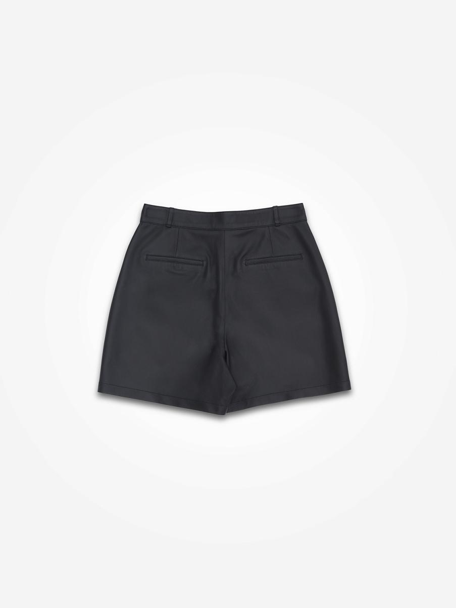 Шорты из натуральной гладкой кожи