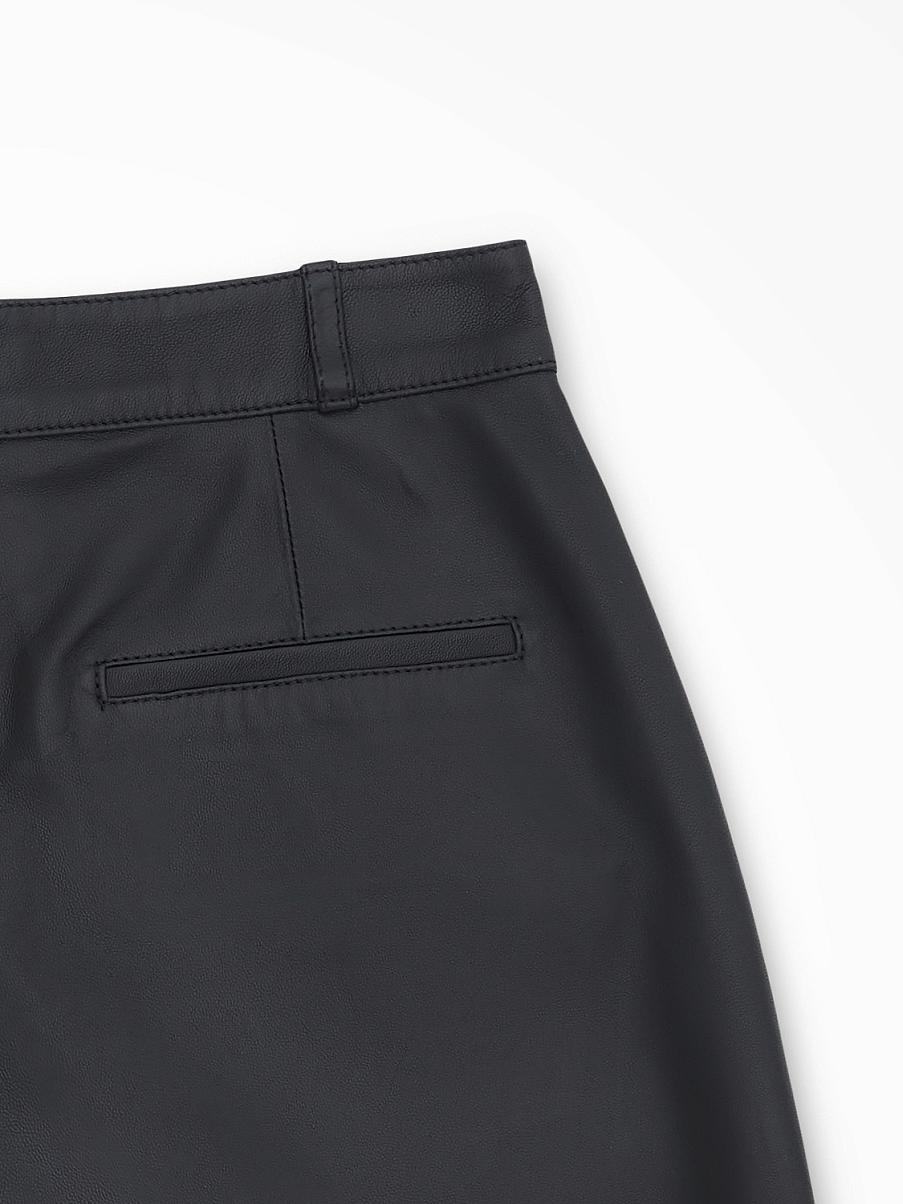 Шорты из натуральной гладкой кожи