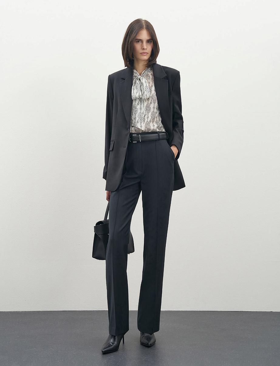 Шелковая блуза с бантом