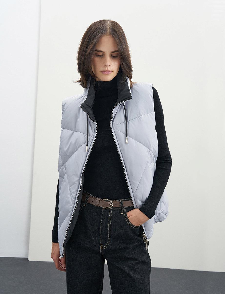 Двусторонняя жилетка с пухом и пером утки