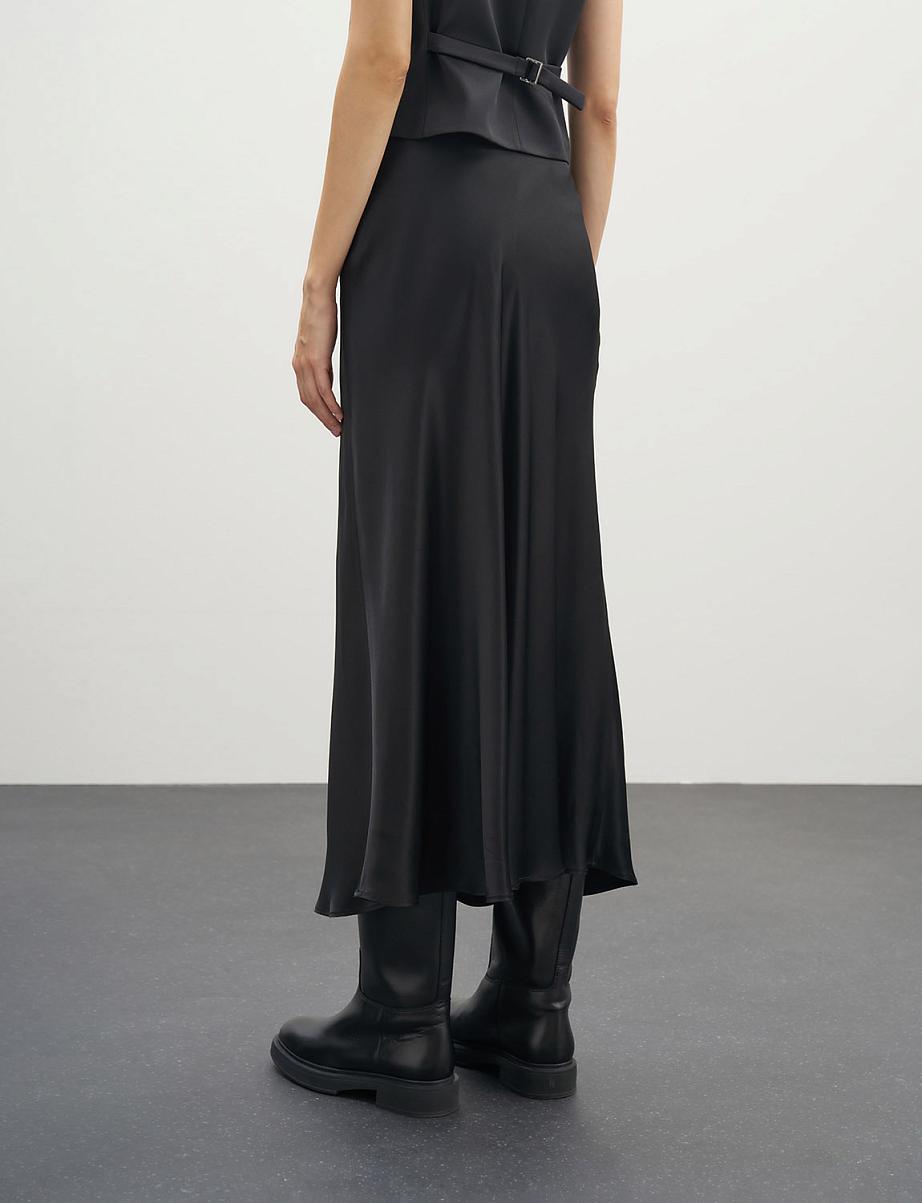 Атласная юбка миди