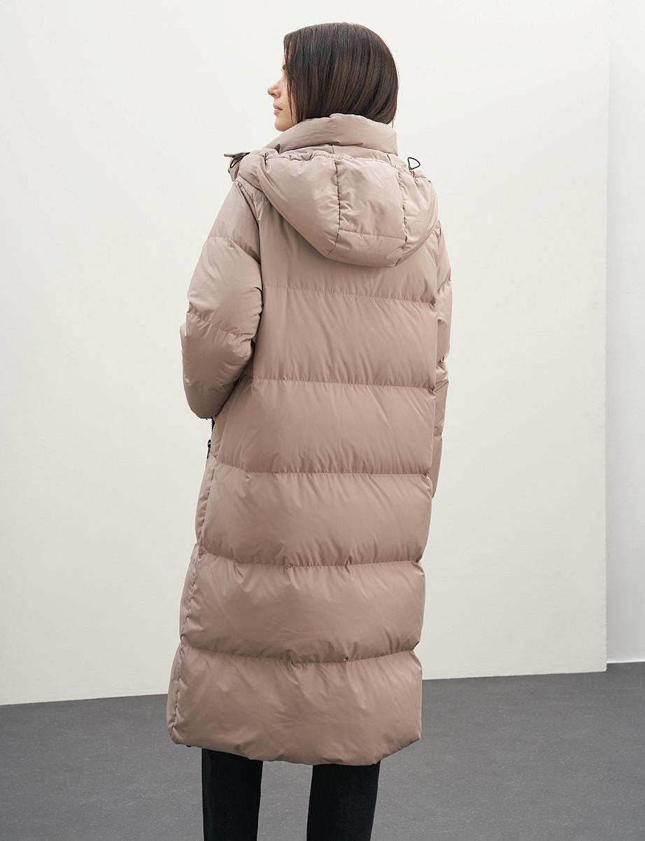 Удлиненный пуховик из пуха и пера с капюшоном