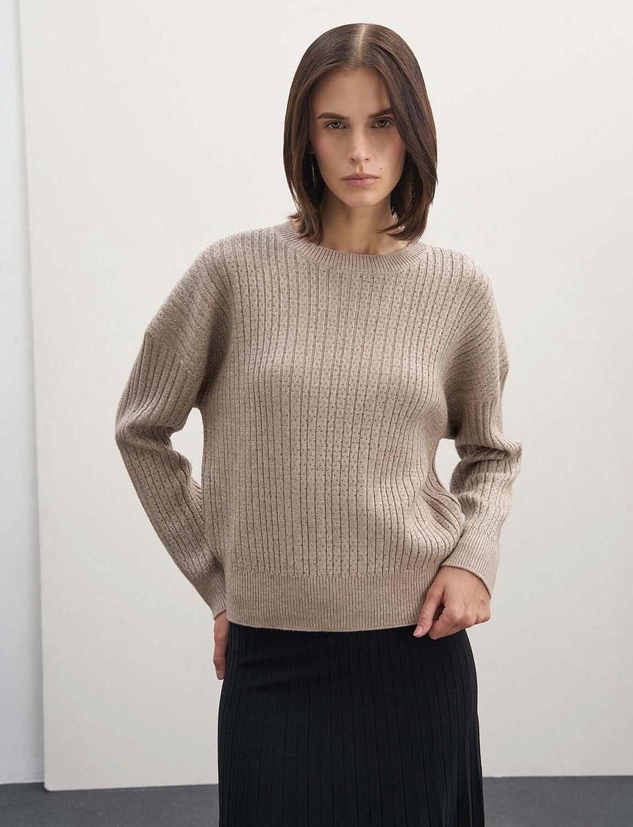 Объемный джемпер из шерсти со стразами