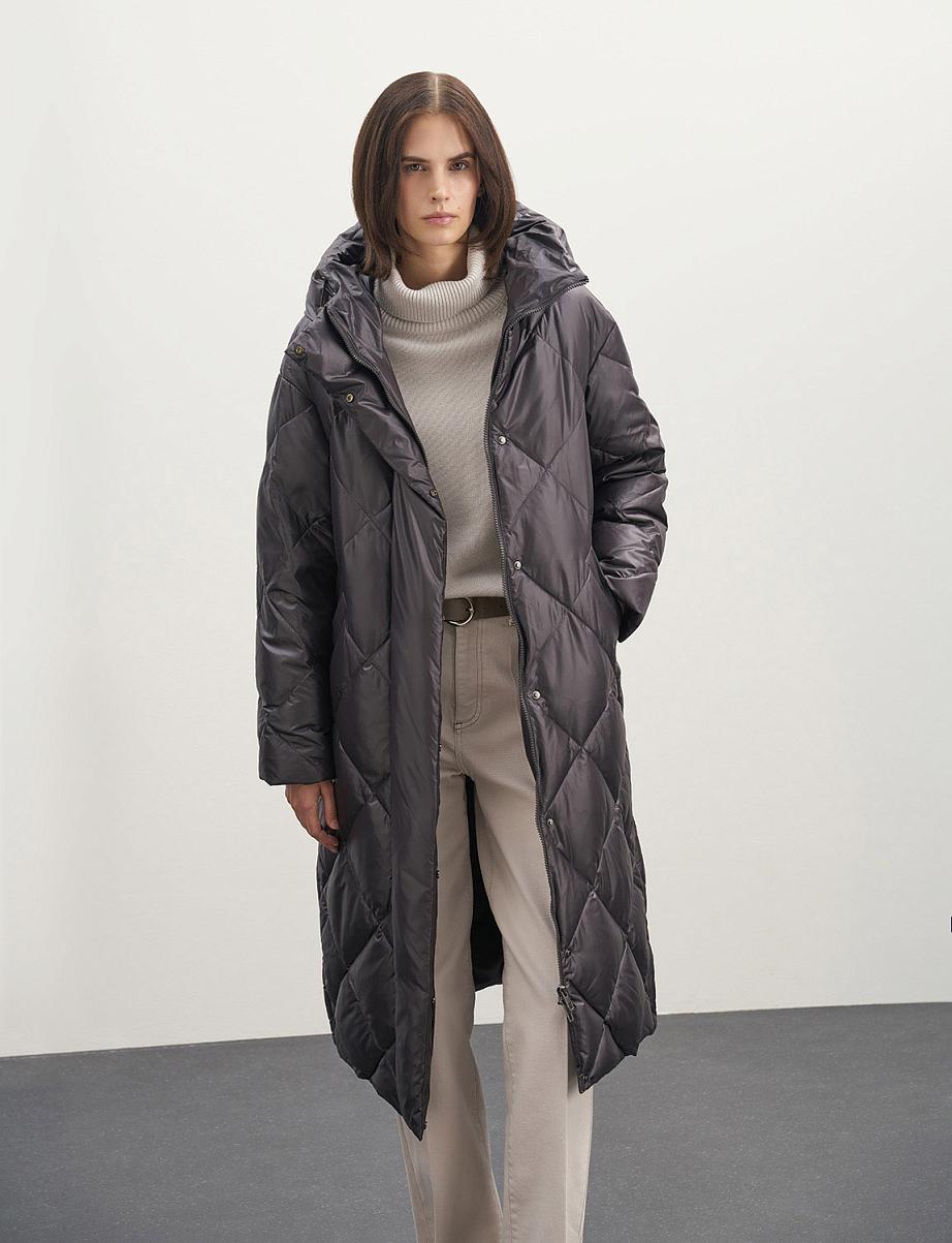 Удлиненная стеганая куртка с пухом и пером