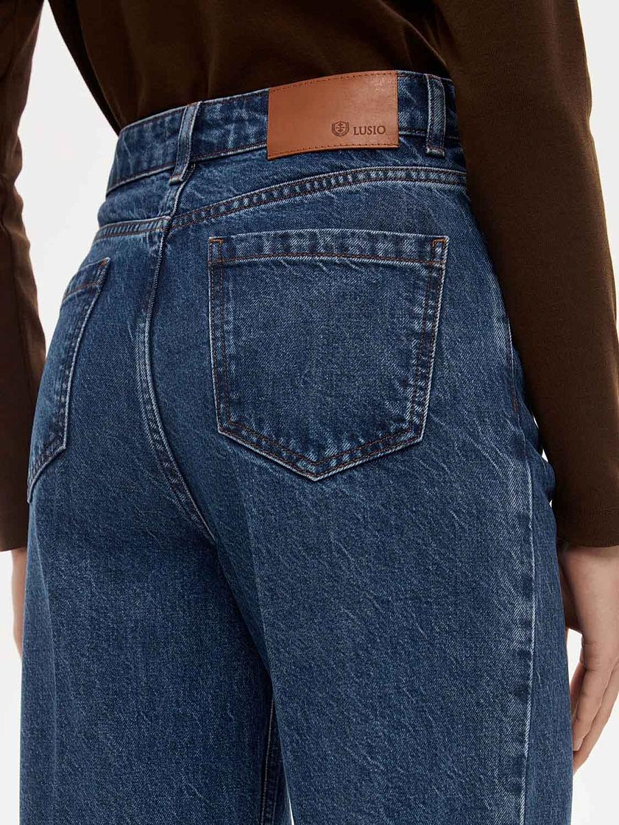 Джинсы-трубы с высокой посадкой