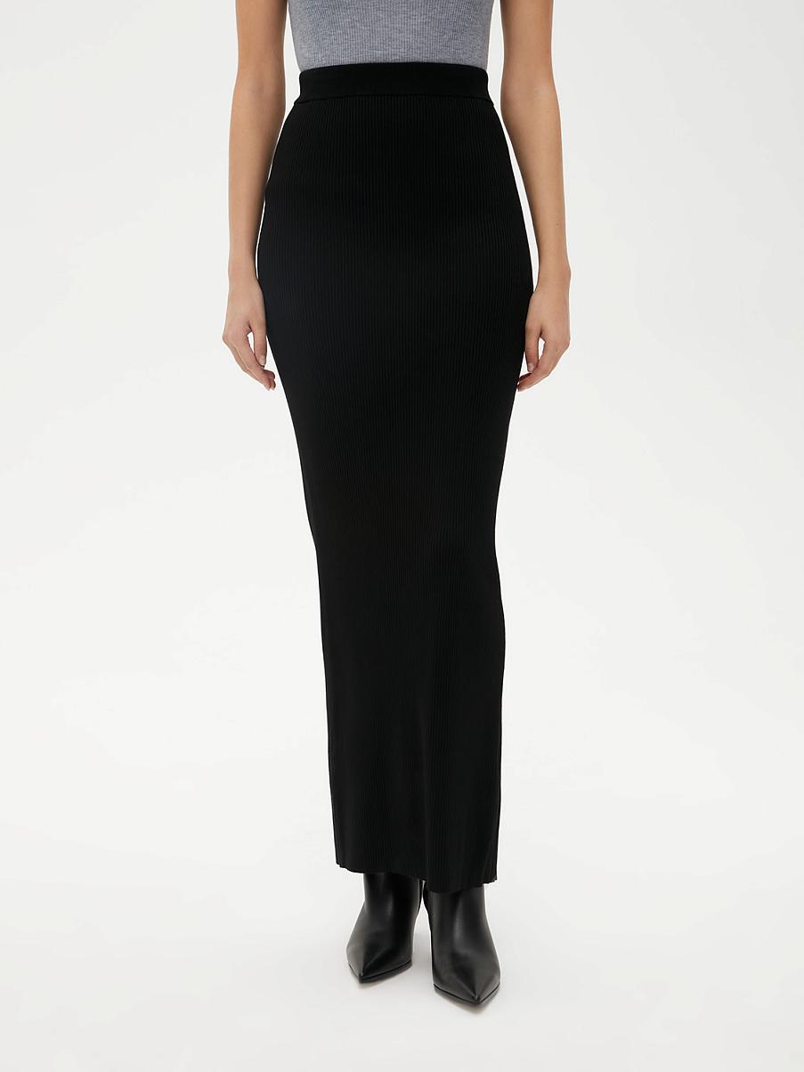 Юбка макси в рубчик с разрезом