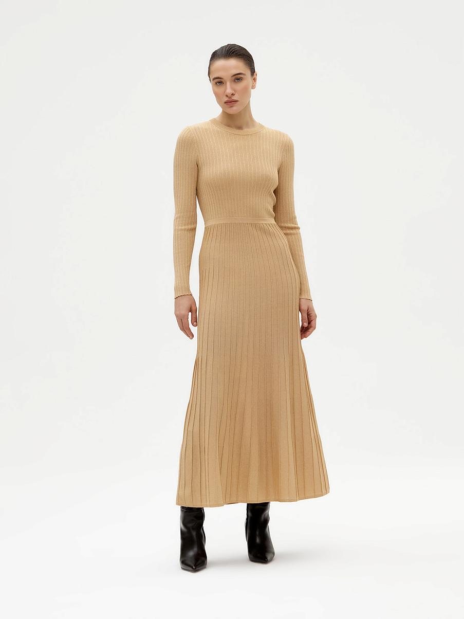 Трикотажное платье макси с люрексом