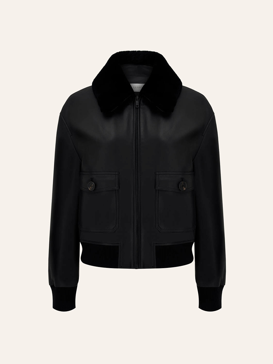 Куртка кожаная с мехом на воротнике