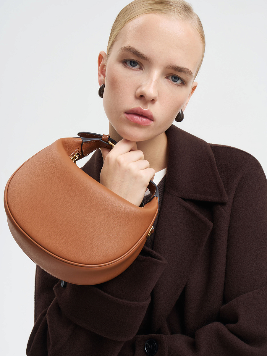 Сумка из кожи