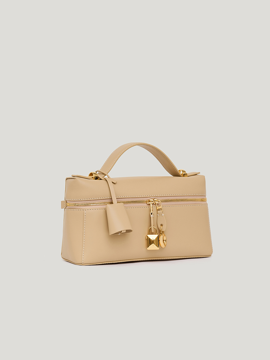 Сумка из кожи