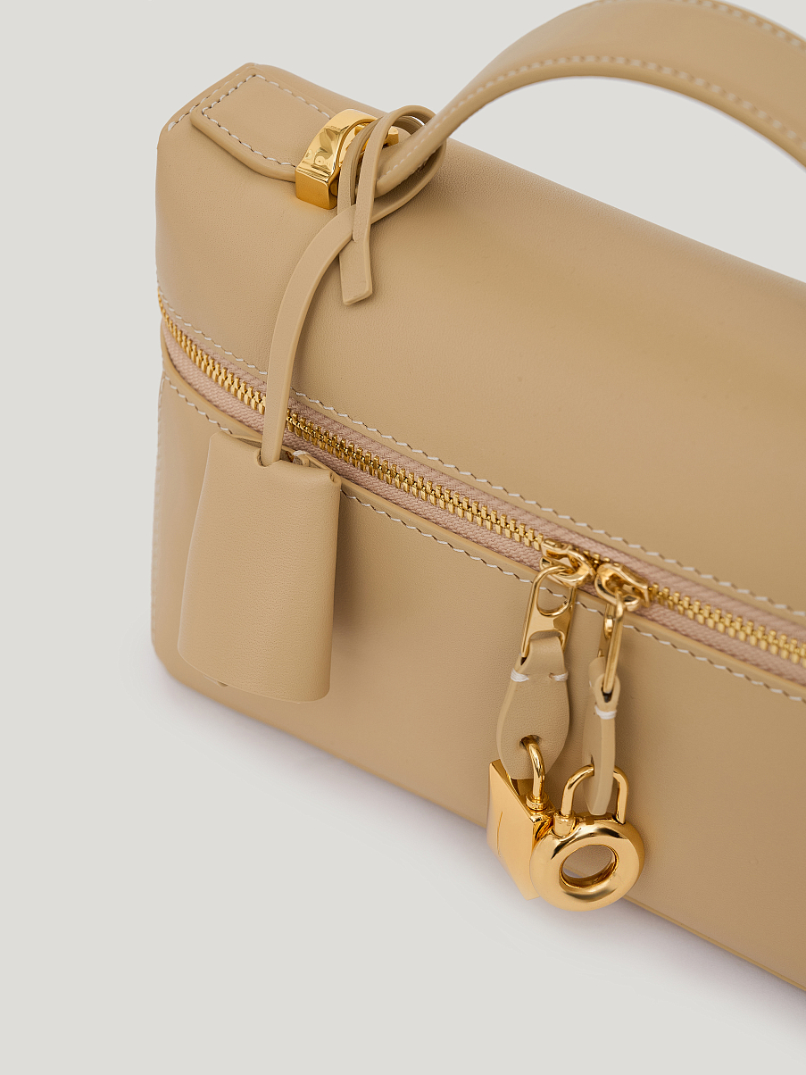 Сумка из кожи