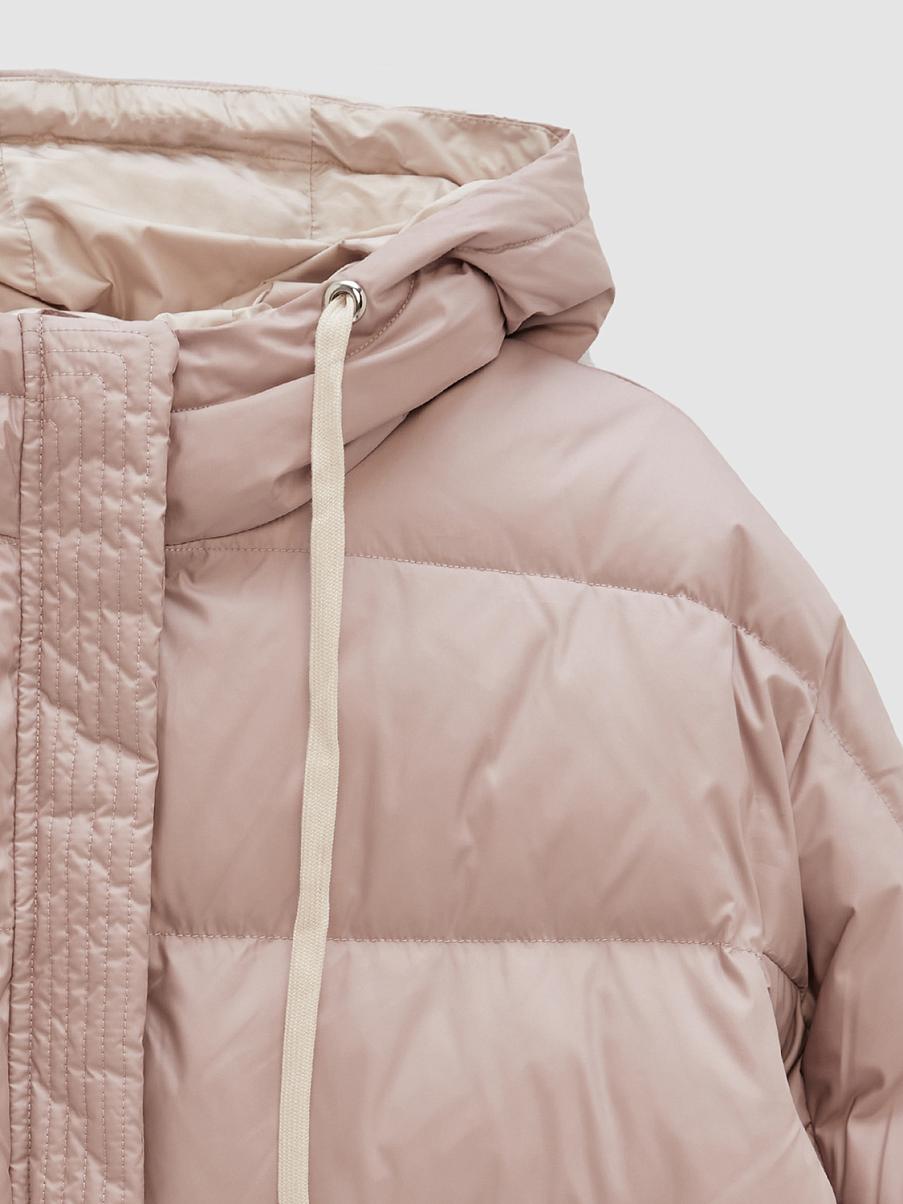 Пуховик с капюшоном и прорезными карманами