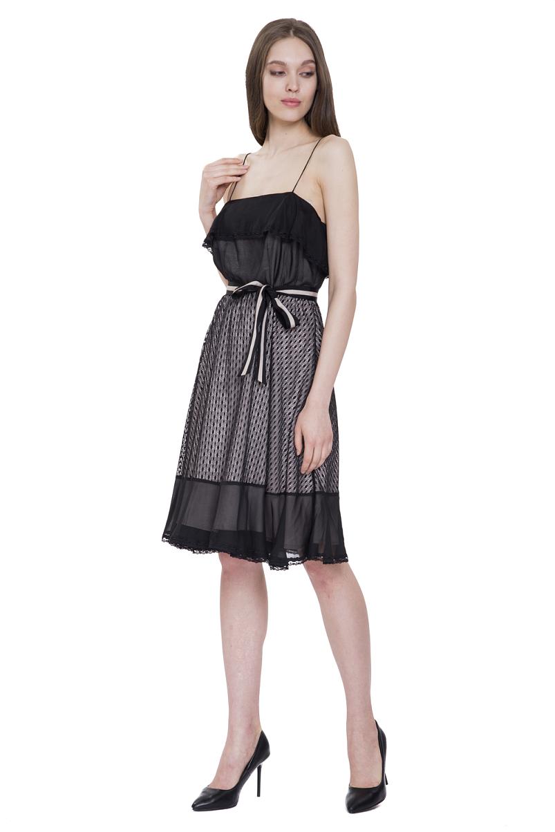 Платье на бретелях